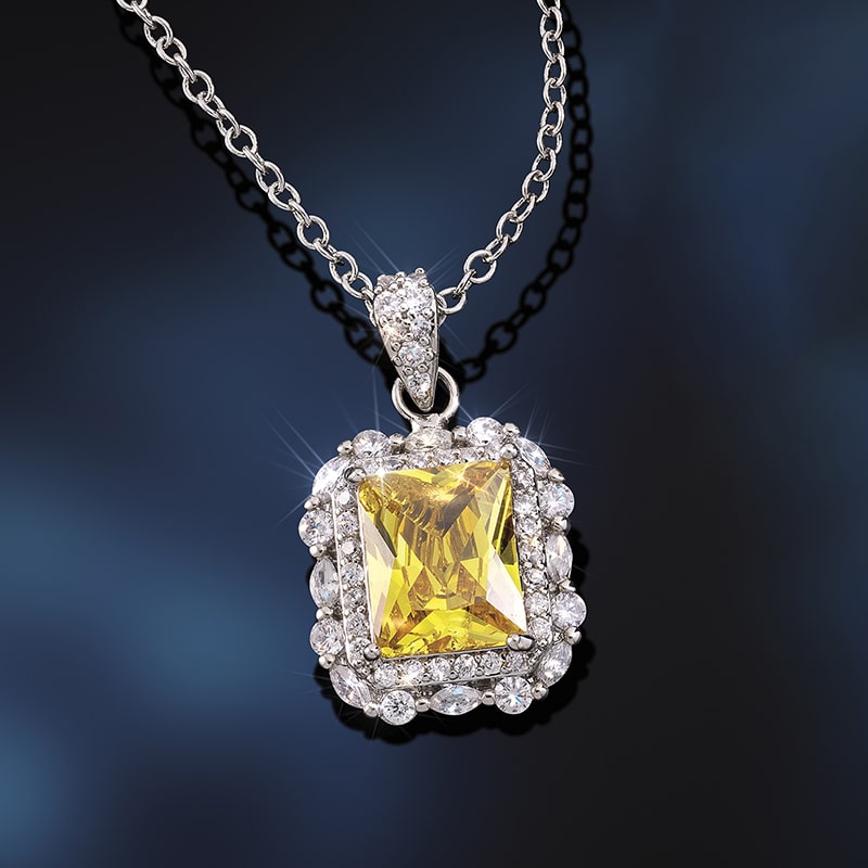 Stauer Travel Necklace